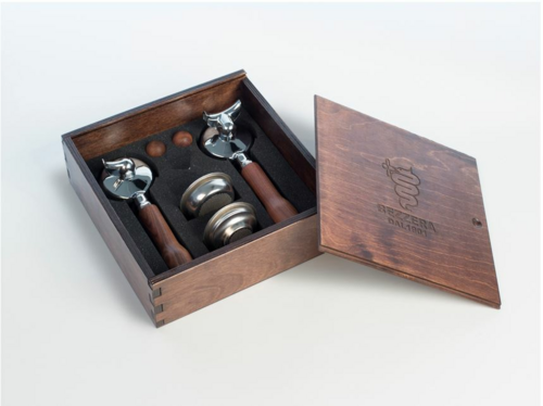 AMPTO 5963153 Box with E61 Filter Holder + 3 Wooden Knobs Espresso Cappuccino Machine Accessories